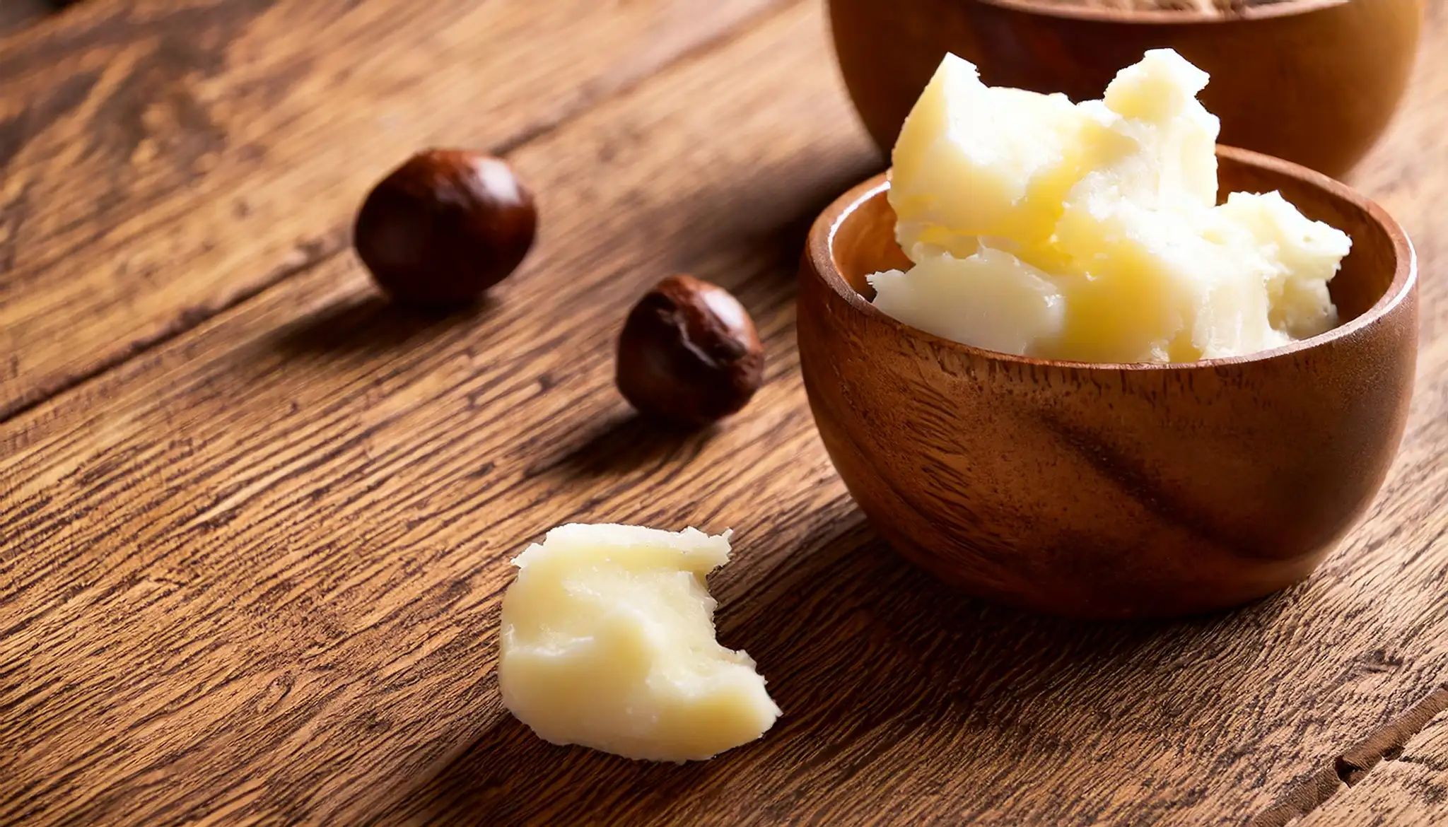 Le beurre de karité : bienfaits, utilisations et secrets de ce trésor naturel pour la peau et les cheveux